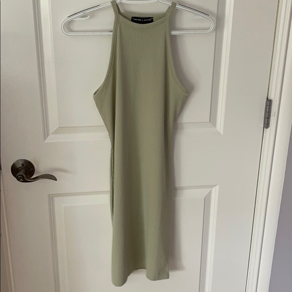 carli bybel green dress Shes always got my back  | Beauty by Carli Bybel